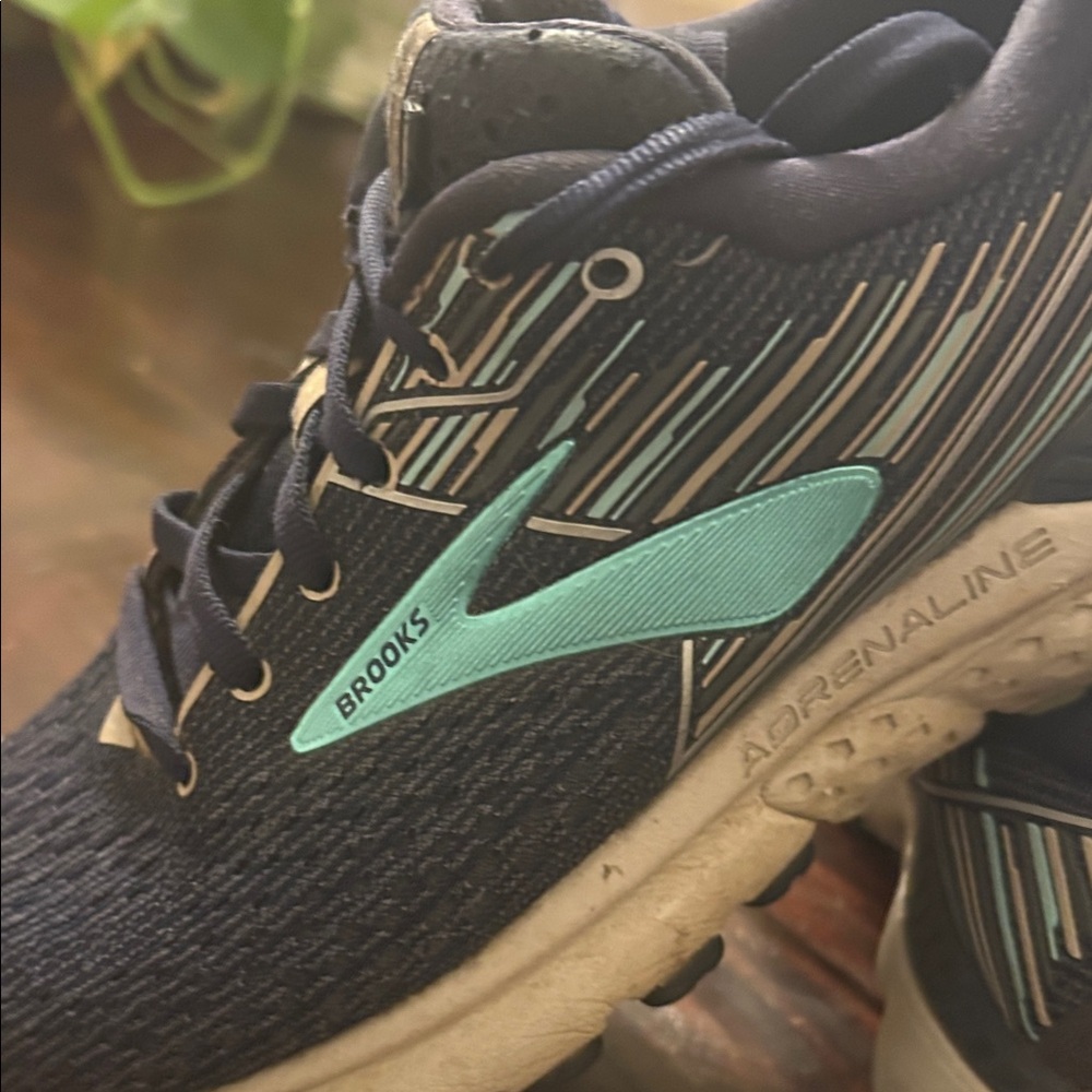 Navy and Teal Women's Athletic Shoes